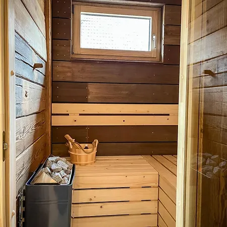 Appartement 'ginkgo' Mit Verwunschenem Garten & Privater Sauna *