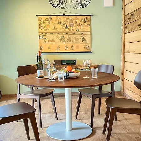 'ginkgo' Mit Verwunschenem Garten & Privater Sauna Appartement