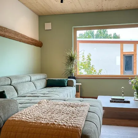 Appartement 'ginkgo' Mit Verwunschenem Garten & Privater Sauna *