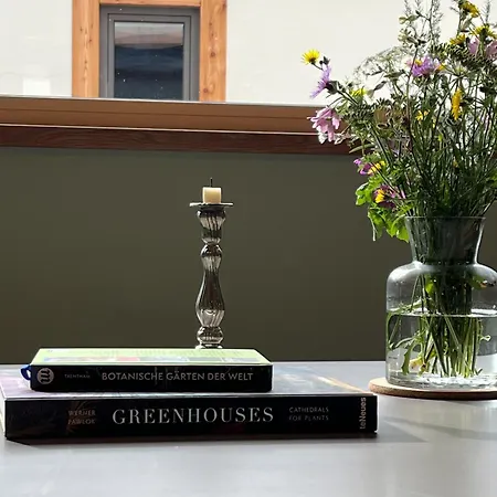 Appartement 'ginkgo' Mit Verwunschenem Garten & Privater Sauna