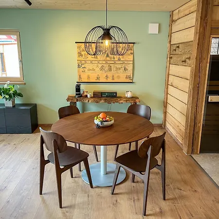 Appartement 'ginkgo' Mit Verwunschenem Garten & Privater Sauna Hofheim in Unterfranken